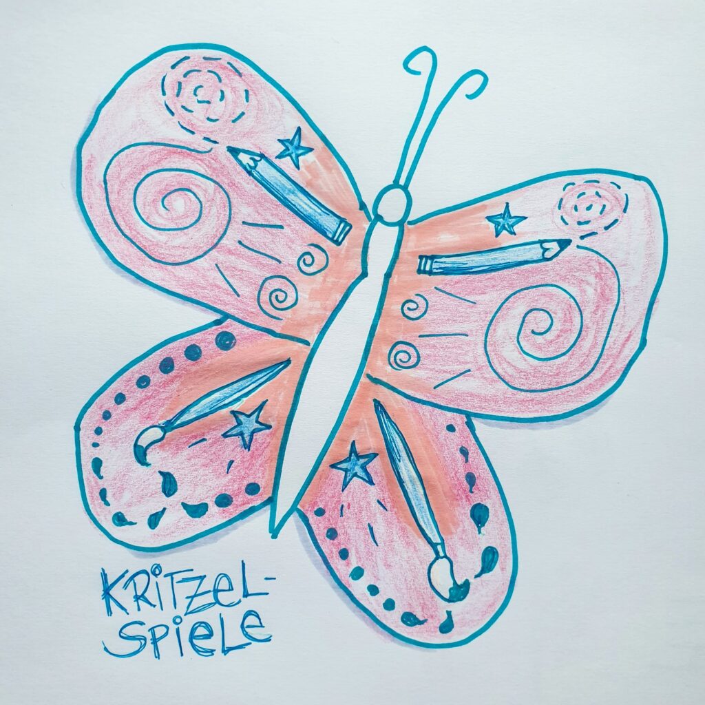 gezeichneter Schmetterling mit Stiften und Pinseln auf den Flügeln